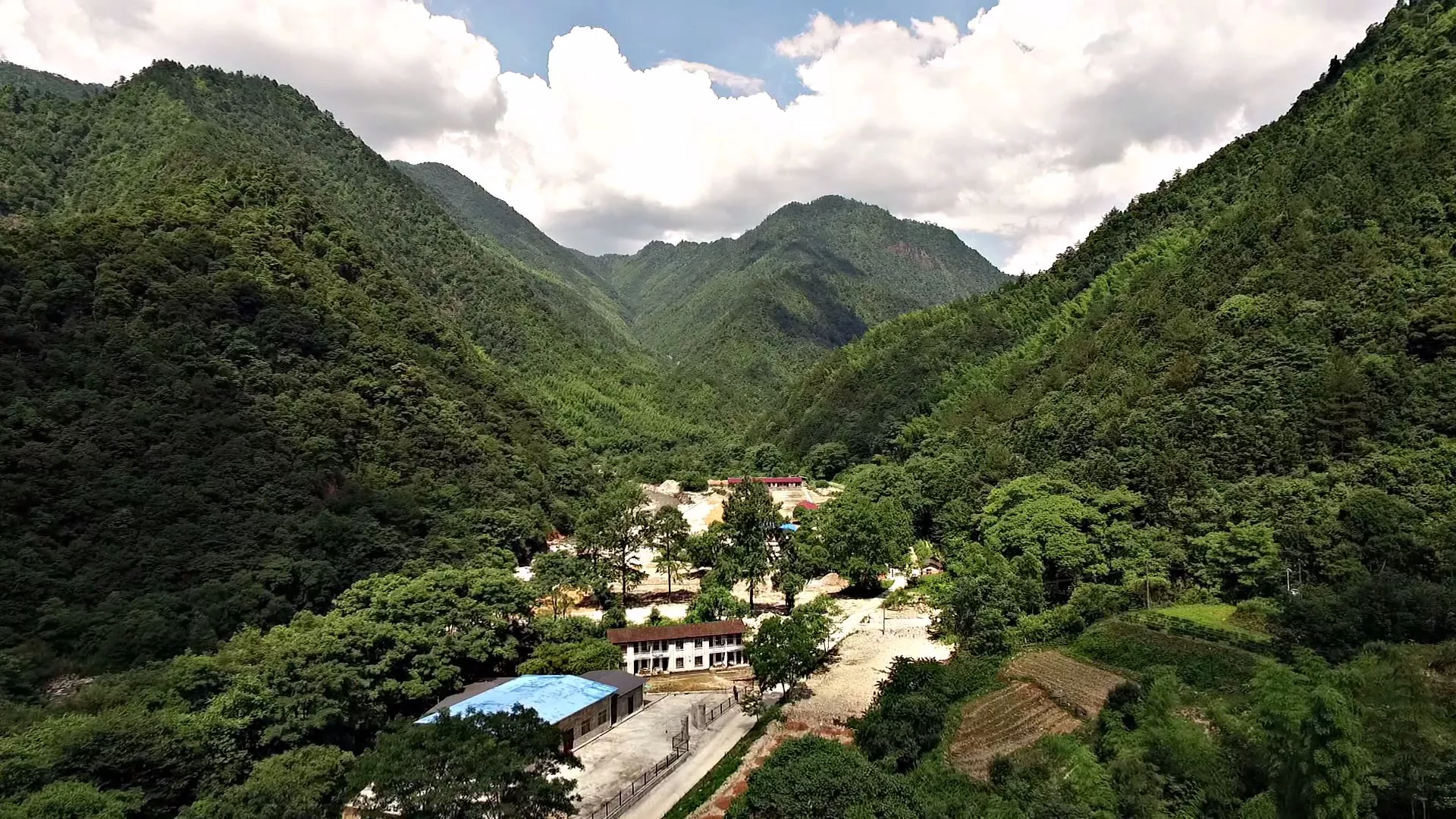 光泽茶山基地